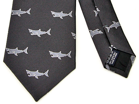 トムブラウン シャークネクタイ サメ 動物 生物 ネクタイ ホホジロザメ ダークグレー / カロラータ